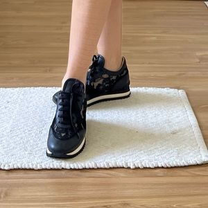 Le Silla platform sneakers. Made in Italy. Very comfortable. Too big on me